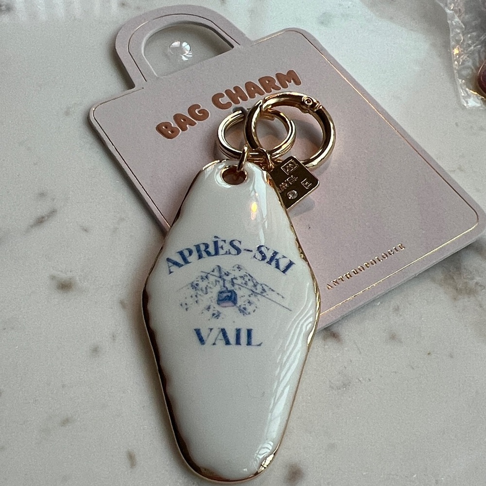 Anthropologie Gold and White Après-Ski Key Holder - Picture 3 of 11